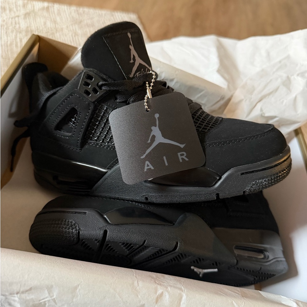 Jordan Black Sneakers
